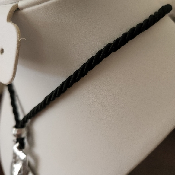 Silver Pendant Rope Necklace - Picture 3 of 4